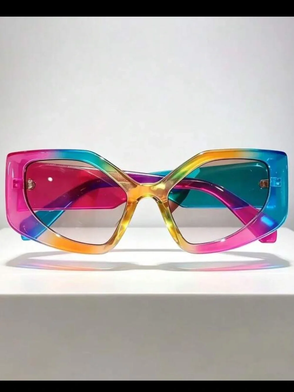 Rainbow Polygonal Vibrant Rainbow Fashion Icon Sunglasses - Multicolor